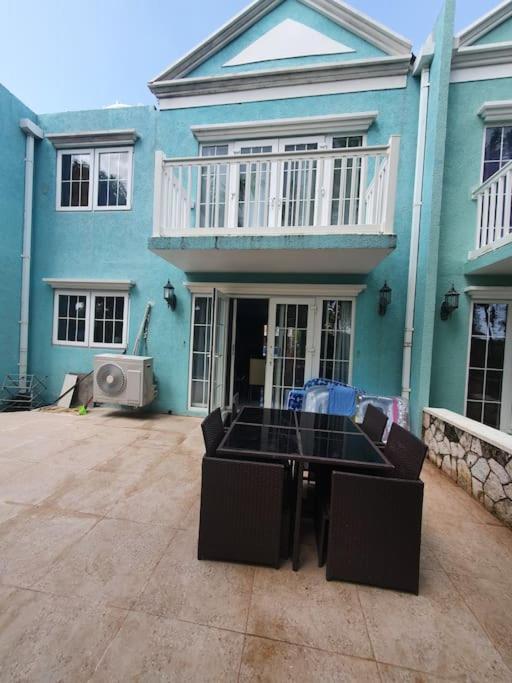 Townhouse By The Bay, Little Bay Country Club ,Negril Villa Orange Bay Exterior photo