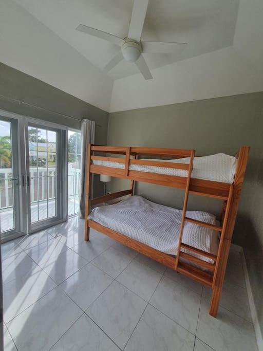 Townhouse By The Bay, Little Bay Country Club ,Negril Villa Orange Bay Exterior photo